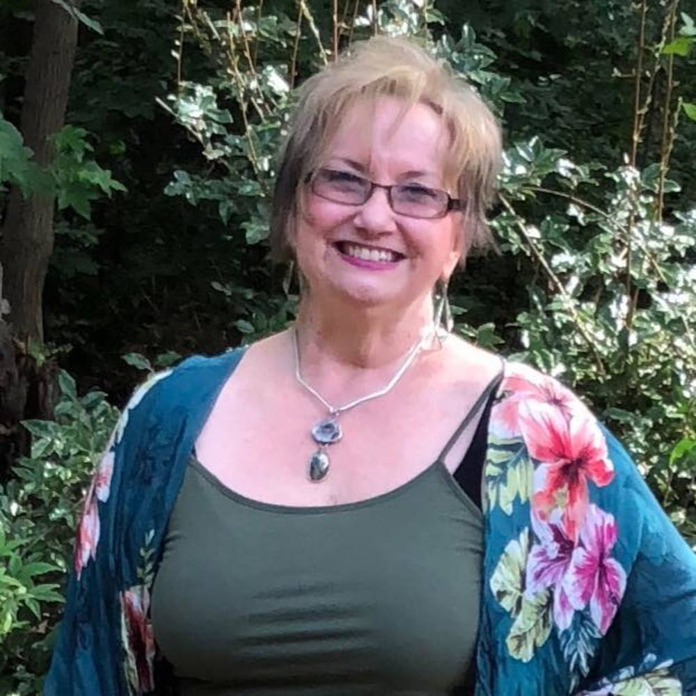 Meet your Posher, Cindy